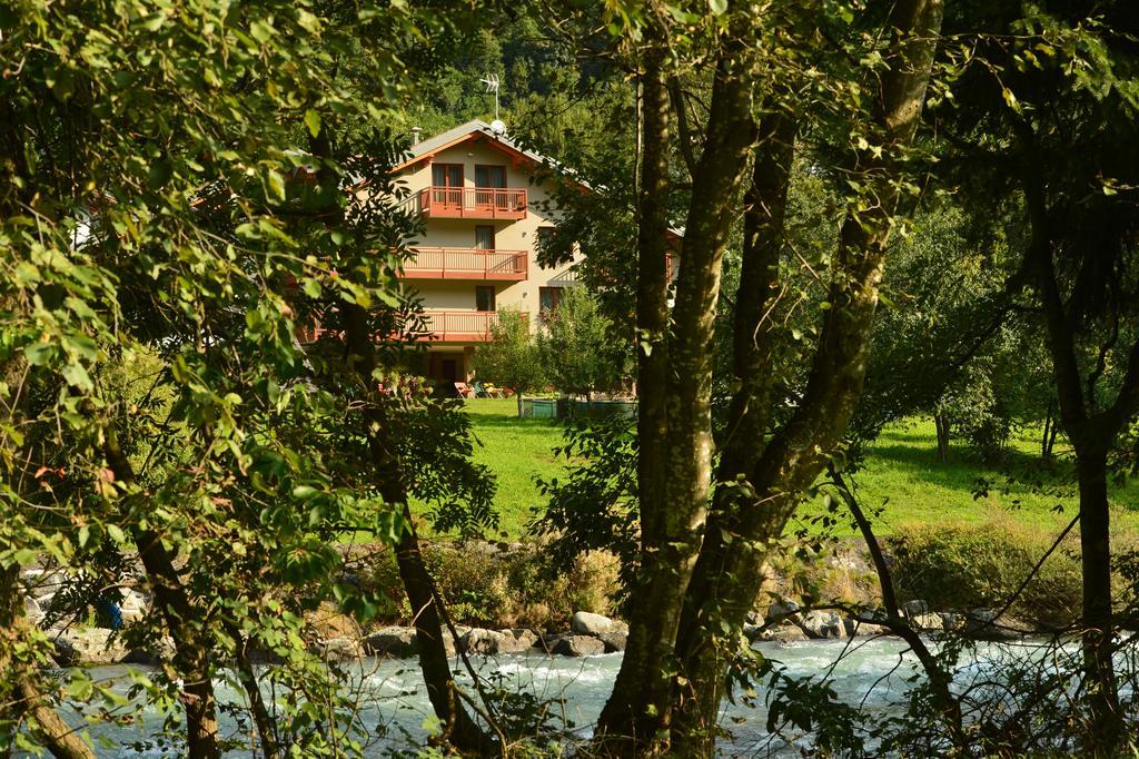 La Casa Al Noce Aparthotel Mezzana  Exterior photo